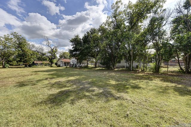 1292 N Business 35, New Braunfels, TX 78130