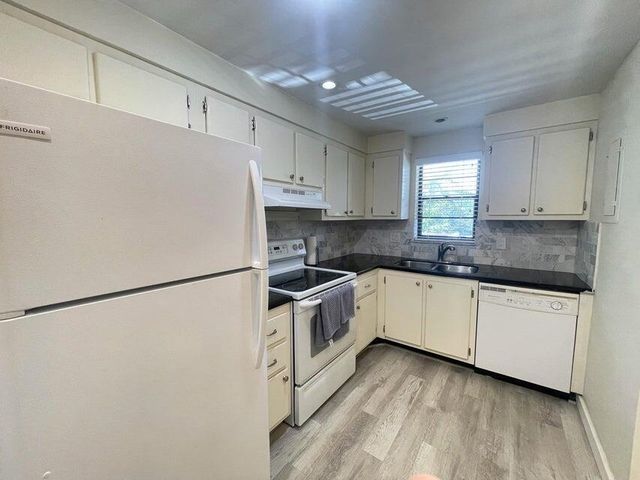 2460 Deer Creek Country Club Blvd Boulevard 205a, Deerfield Beach, FL 33442