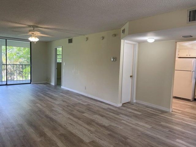 2460 Deer Creek Country Club Blvd Boulevard 205a, Deerfield Beach, FL 33442