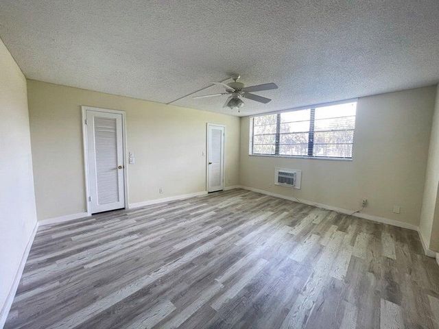 2460 Deer Creek Country Club Blvd Boulevard 205a, Deerfield Beach, FL 33442