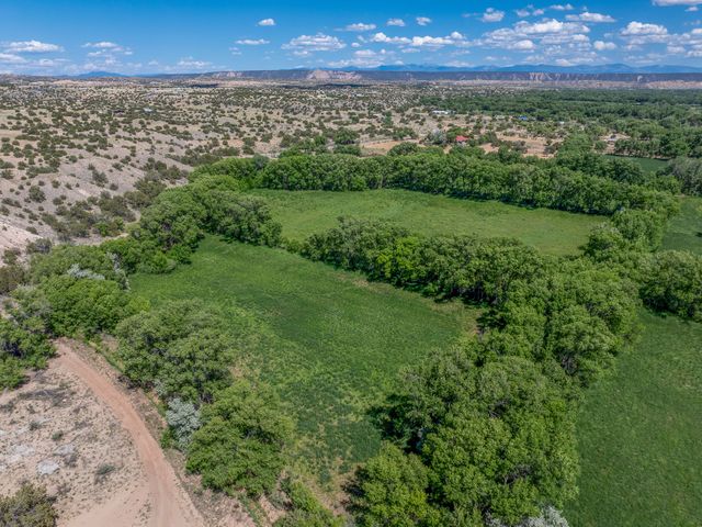 477 County Road 142, Medanales, NM 87548