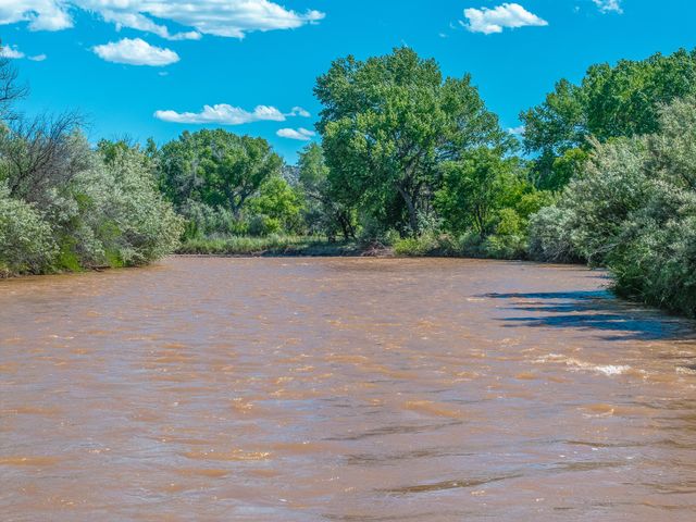 477 County Road 142, Medanales, NM 87548