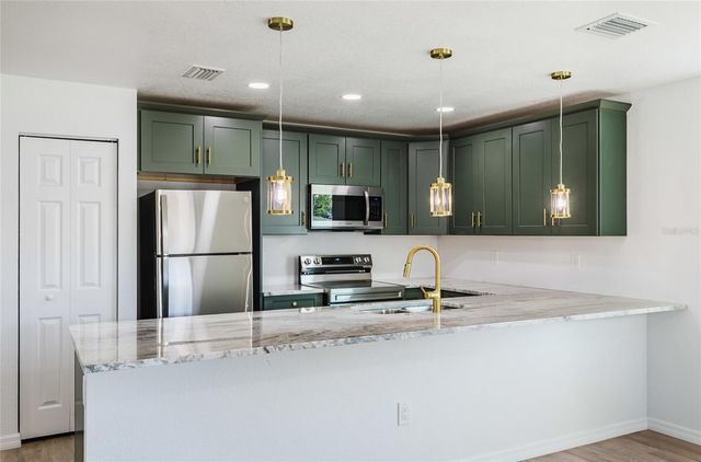 6254 SPINNAKER BOULEVARD, Englewood, FL 34224