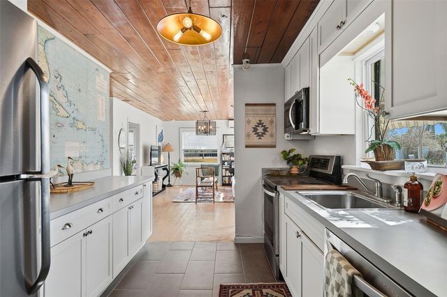 995 NASH AVENUE, Nokomis, FL 34275