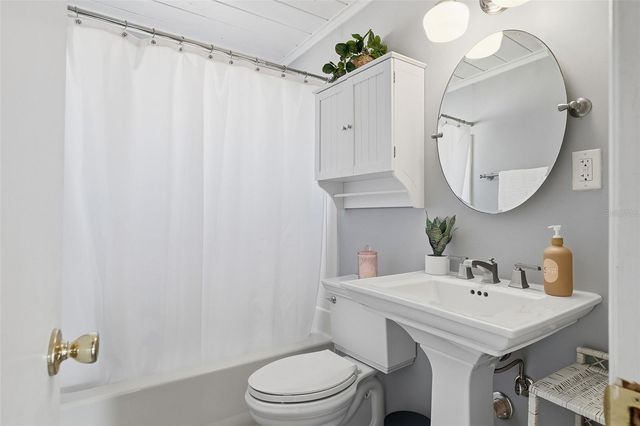 995 NASH AVENUE, Nokomis, FL 34275