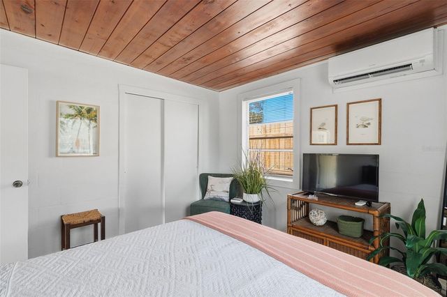 995 NASH AVENUE, Nokomis, FL 34275