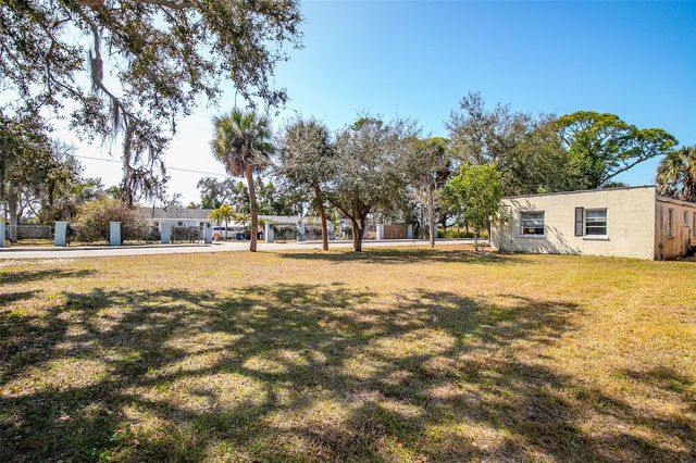 995 NASH AVENUE, Nokomis, FL 34275