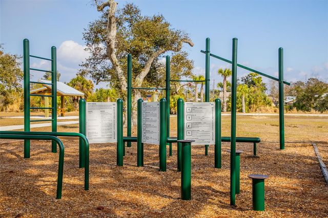 995 NASH AVENUE, Nokomis, FL 34275