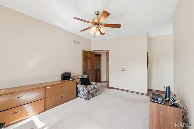 17 Rio Vista Drive, St Charles, MO 63303