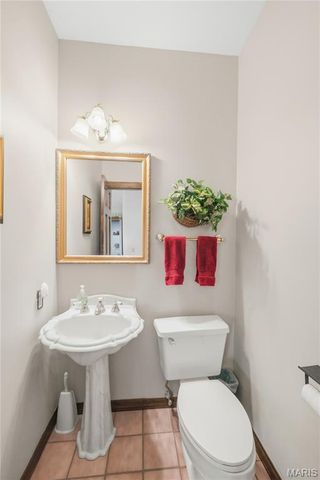 17 Rio Vista Drive, St Charles, MO 63303