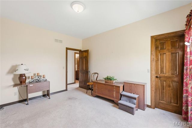 17 Rio Vista Drive, St Charles, MO 63303