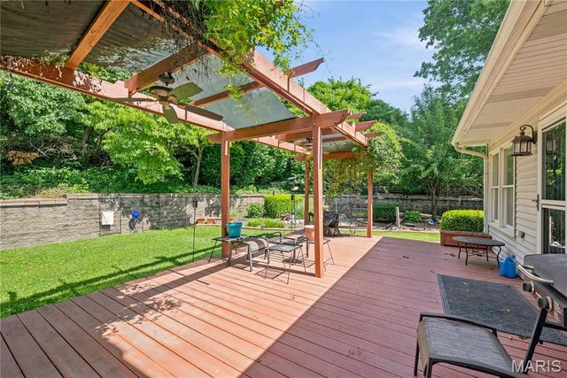17 Rio Vista Drive, St Charles, MO 63303
