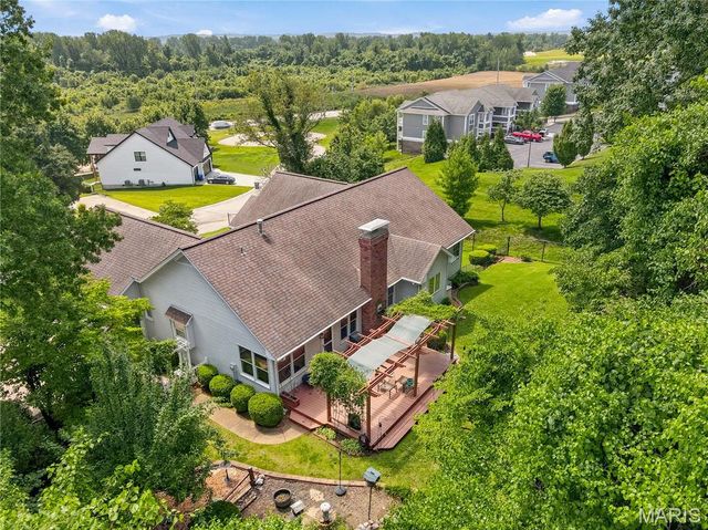 17 Rio Vista Drive, St Charles, MO 63303
