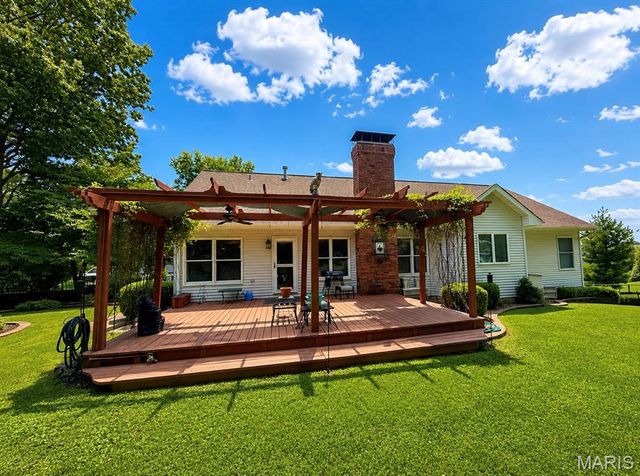 17 Rio Vista Drive, St Charles, MO 63303