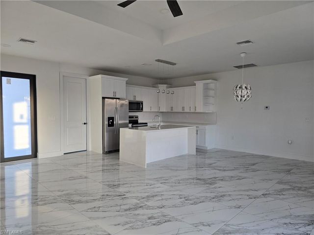 2916 Nelson RD N, Cape Coral, FL 33993