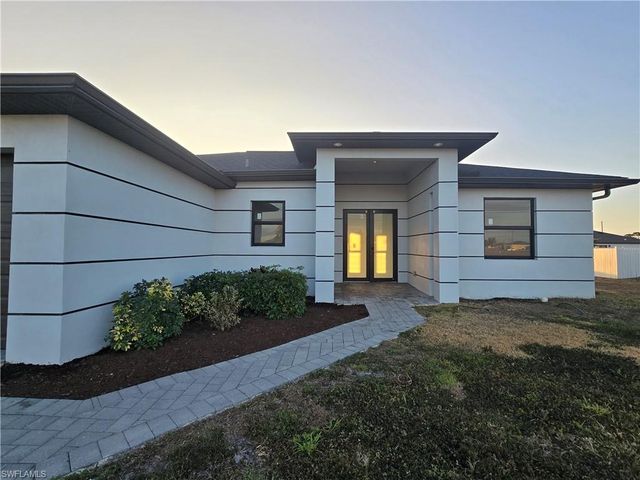 2916 Nelson RD N, Cape Coral, FL 33993