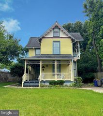 5713 SEMINOLE ST, College Park, MD 20740