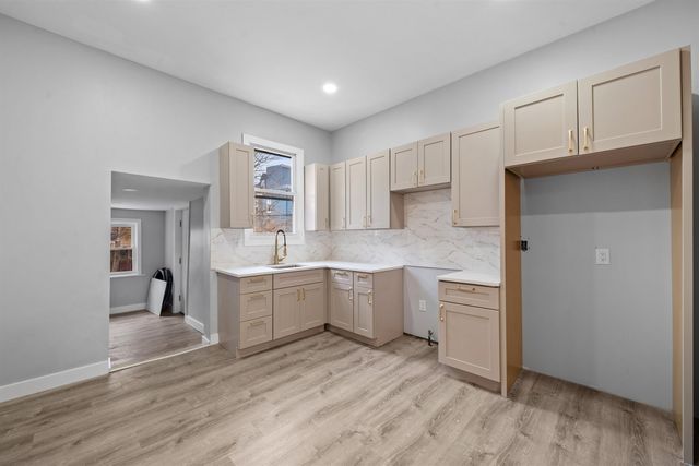 348 FORREST ST, Jc, Greenville, NJ 07305