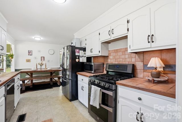 2634 Cherokee Court, Gastonia, NC 28056