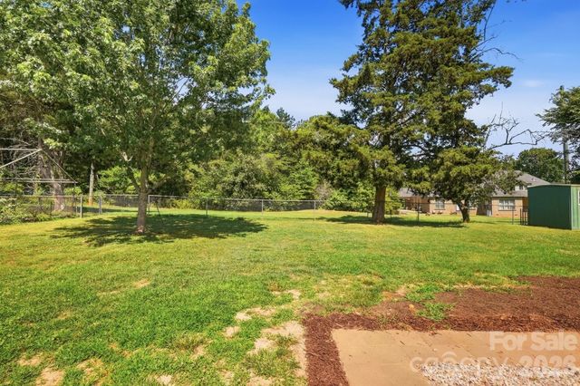 2634 Cherokee Court, Gastonia, NC 28056