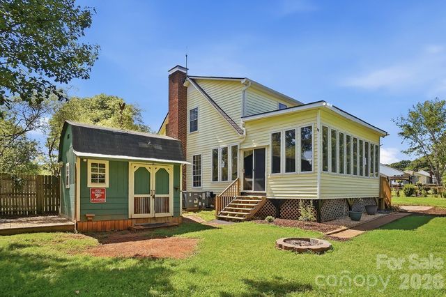 2634 Cherokee Court, Gastonia, NC 28056