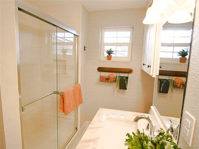 1635 S Steele St, Denver, CO 80210