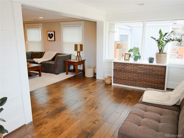 1635 S Steele St, Denver, CO 80210