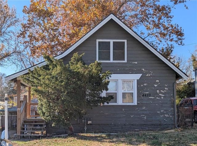 4420 Indiana Avenue, Kansas City, MO 64130