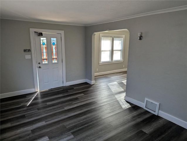 4420 Indiana Avenue, Kansas City, MO 64130