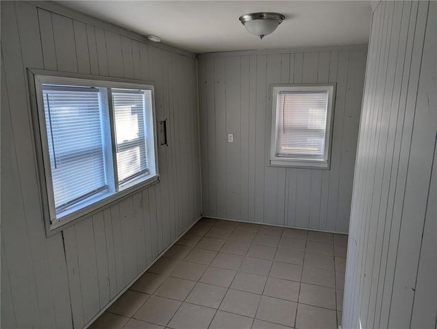 4420 Indiana Avenue, Kansas City, MO 64130