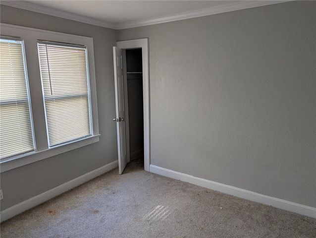 4420 Indiana Avenue, Kansas City, MO 64130