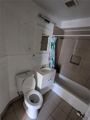 4420 Indiana Avenue, Kansas City, MO 64130