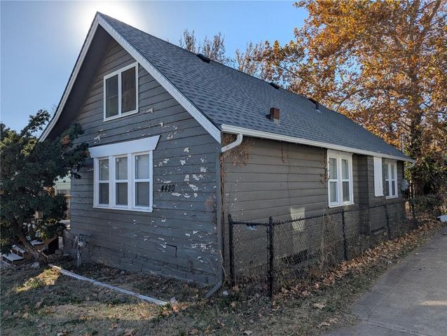 4420 Indiana Avenue, Kansas City, MO 64130