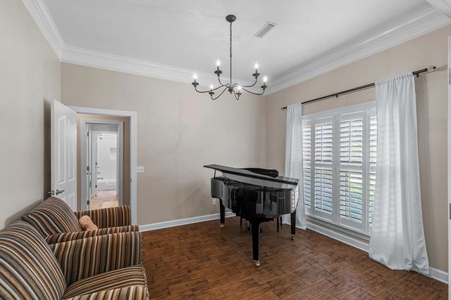 103 Stonegate Dr, Headland, AL 36345