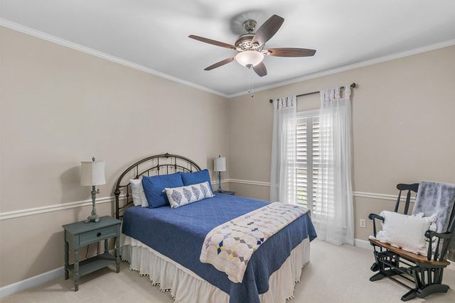 103 Stonegate Dr, Headland, AL 36345