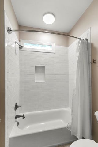 103 Stonegate Dr, Headland, AL 36345