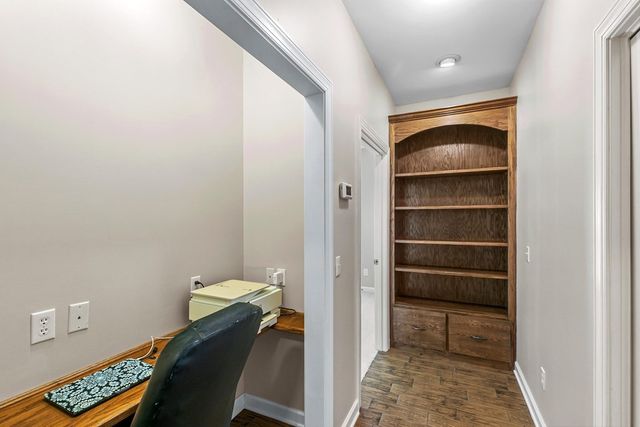 103 Stonegate Dr, Headland, AL 36345