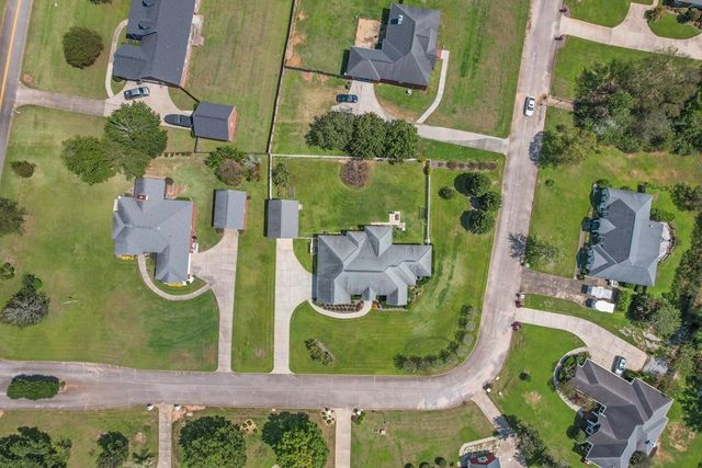 103 Stonegate Dr, Headland, AL 36345