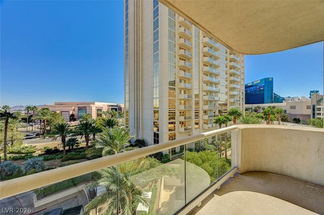 135 East Harmon Avenue 402, Las Vegas, NV 89109