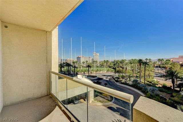 135 East Harmon Avenue 402, Las Vegas, NV 89109