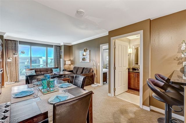 135 East Harmon Avenue 402, Las Vegas, NV 89109