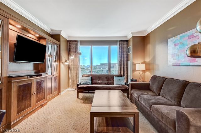 135 East Harmon Avenue 402, Las Vegas, NV 89109