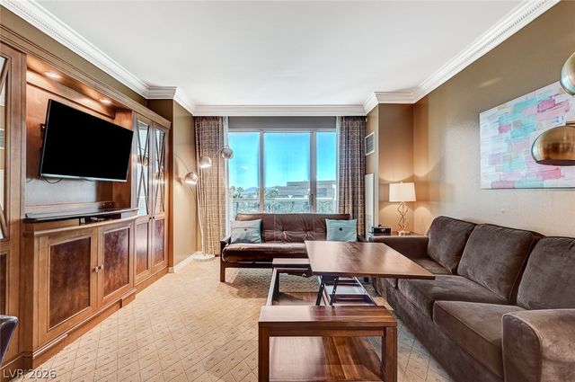 135 East Harmon Avenue 402, Las Vegas, NV 89109