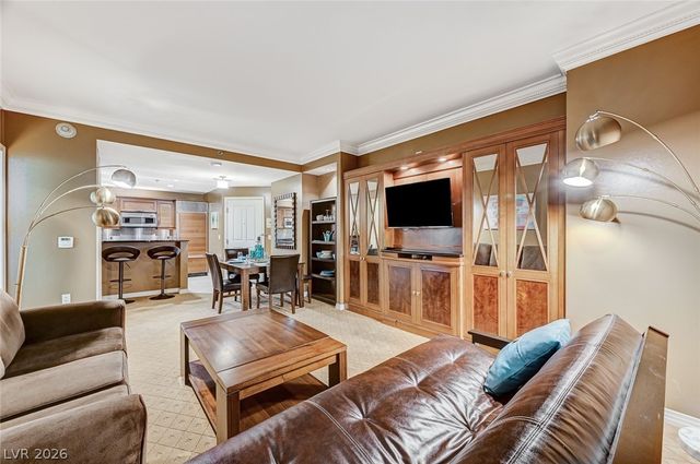 135 East Harmon Avenue 402, Las Vegas, NV 89109