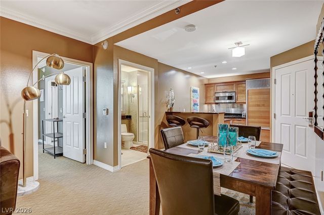 135 East Harmon Avenue 402, Las Vegas, NV 89109