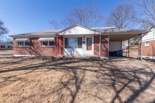 9025 Kickapoo Drive, St Louis, MO 63123