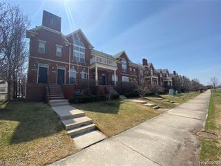 3046 Camden Drive, Troy, MI 48084