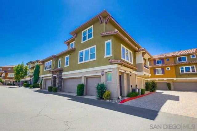 45 Via Sovana, Santee, CA 92071