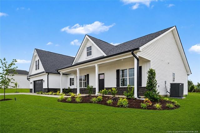 22 Grady Farm Way, Benson, NC 27504