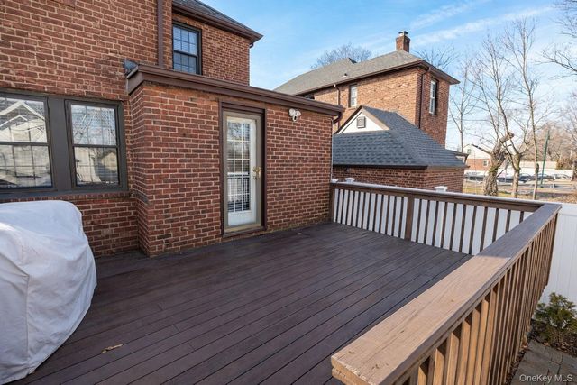 3 Olive Place, Lynbrook, NY 11563